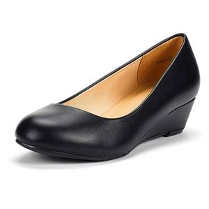 Black shoe with small inches heels